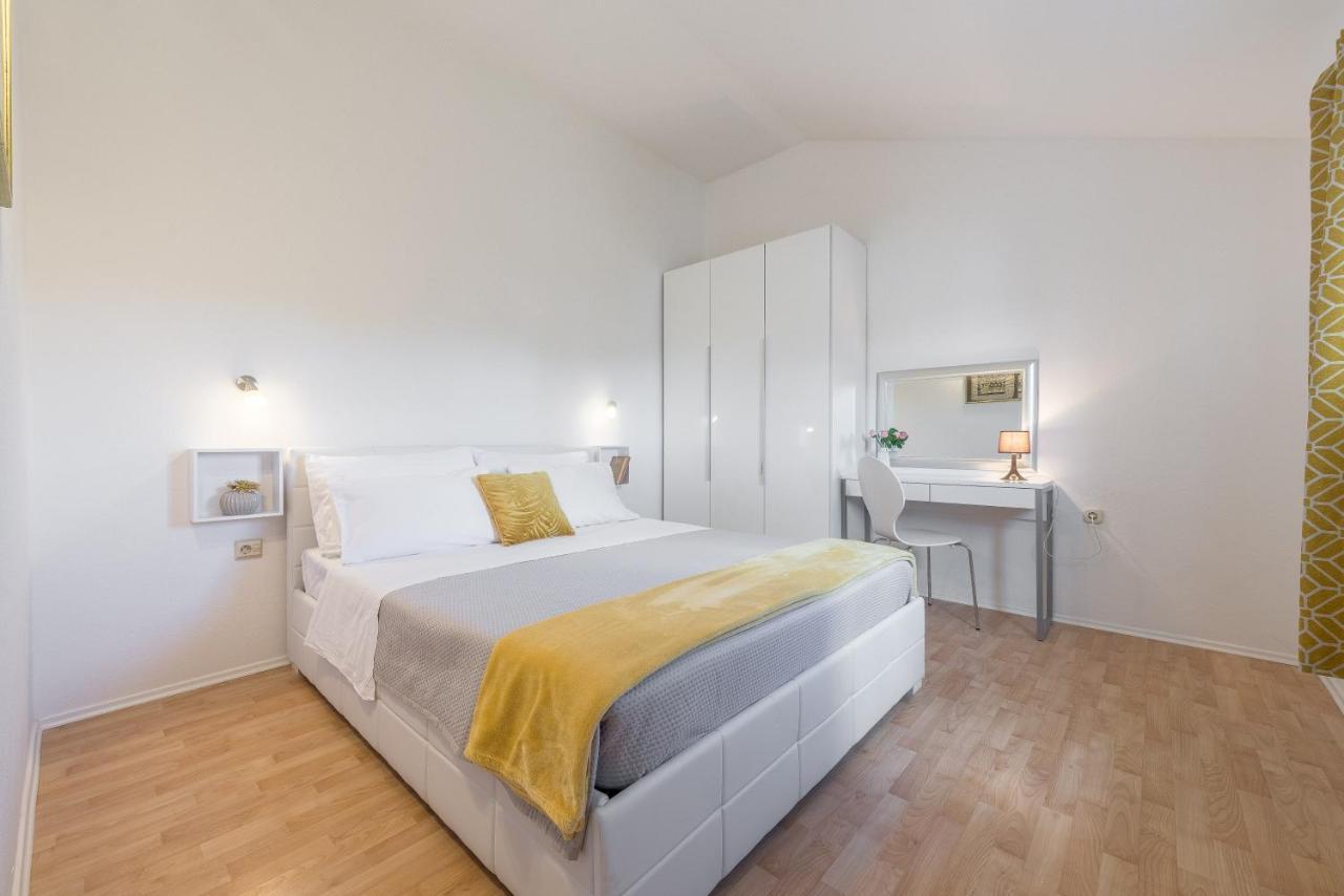 Apartments Maria Куклица Экстерьер фото